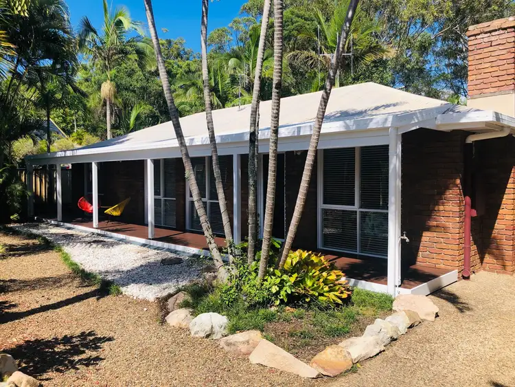 24 Bomburra Court, Rainbow Beach QLD 4581