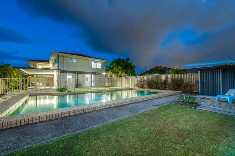 4 Ashgrove Avenue, Runaway Bay QLD 4216