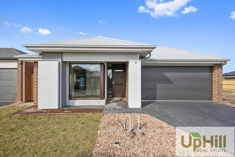 18 KAMALA ROAD, Clyde North VIC 3978