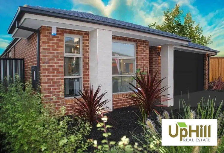 17 LANGSHAN ROAD, Clyde North VIC 3978