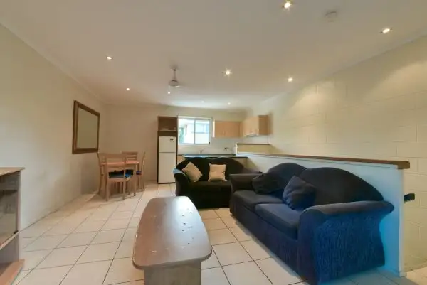 5, 1a Pleasant Drive,, Cannonvale QLD 4802