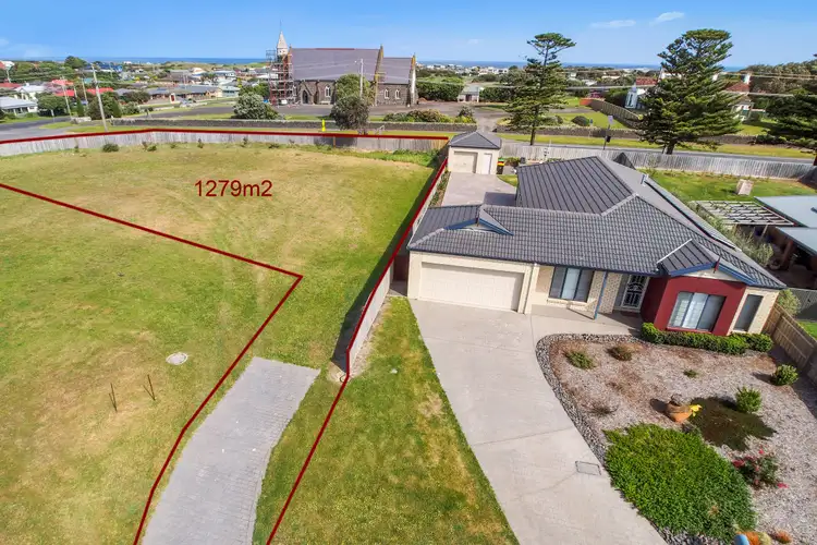 27 Baden Powell Drive, Port Fairy VIC 3284