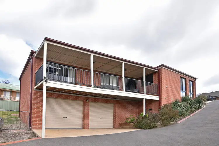 Second view of Homely house listing, 5 Timberview Terrace, Kangaroo Flat VIC 3555
