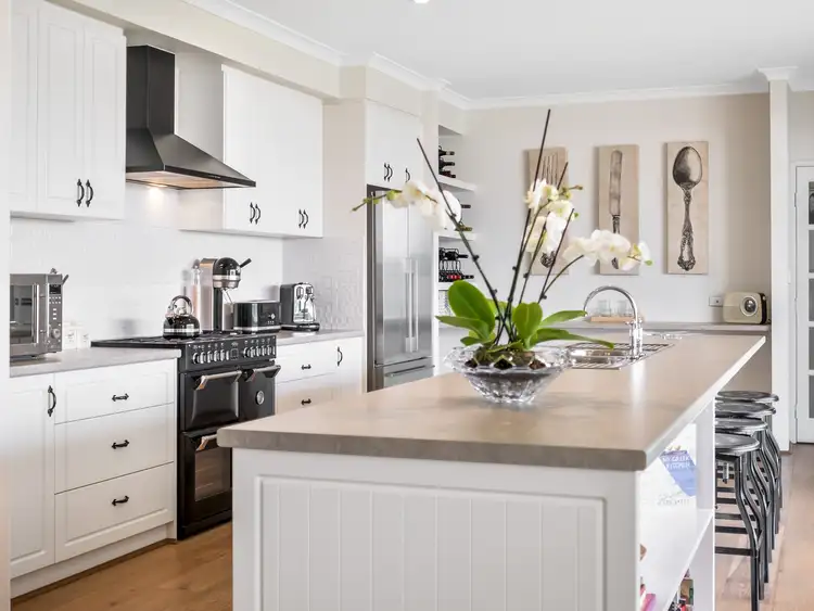 28 Fairlead Link, South Guildford WA 6055