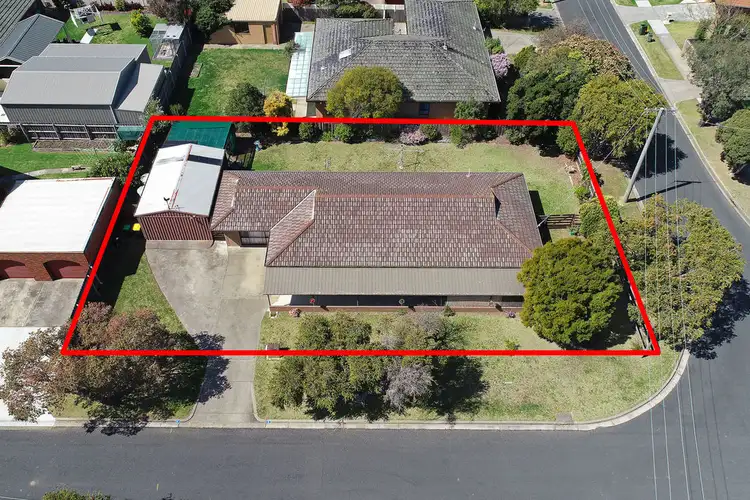 Fifth view of Homely house listing, 4 Janice Way, Sale VIC 3850