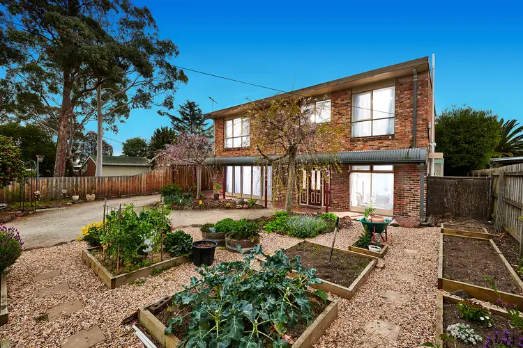5 HIGHPOINT AVENUE, Mooroolbark VIC 3138