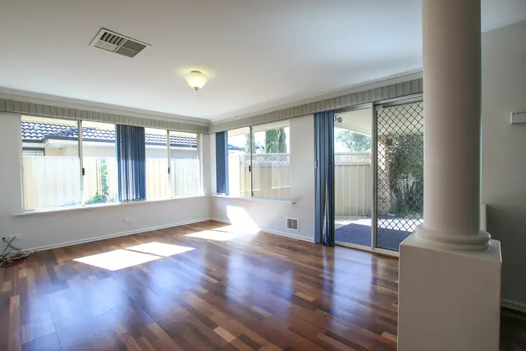 16 Hockley Loop, Canning Vale WA 6155