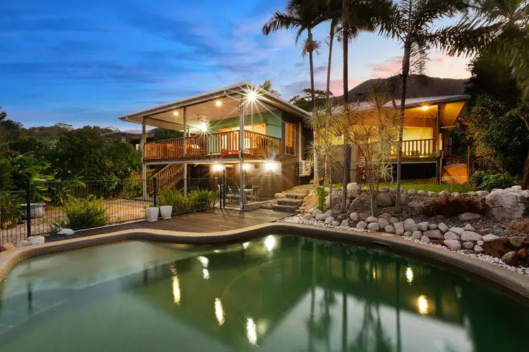 33 Eugenia Crescent, Redlynch QLD 4870