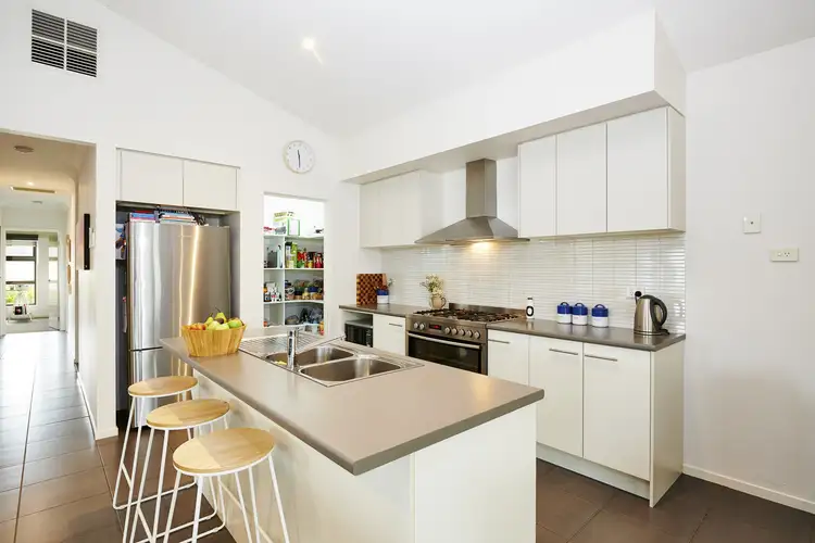 Third view of Homely house listing, 2 Viewrise Walk, Craigieburn VIC 3064
