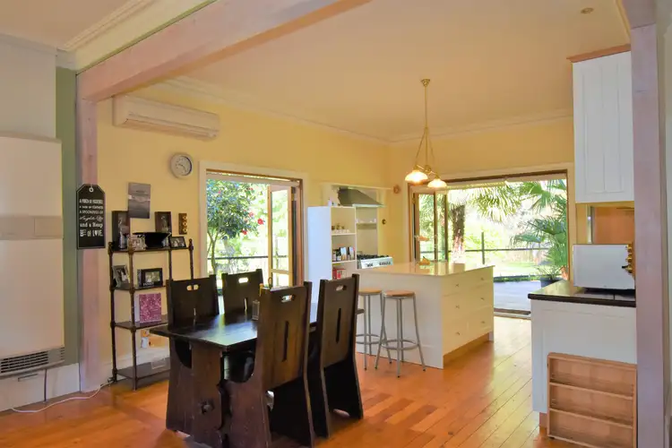 Sixth view of Homely house listing, 6 GRAHAM AVENUE, Wangaratta VIC 3677