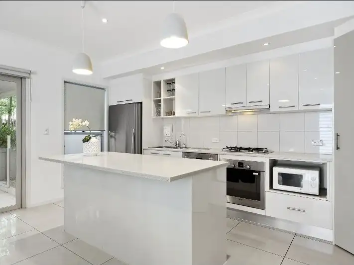 Third view of Homely townhouse listing, 1/146 Carmody Road, St Lucia QLD 4067