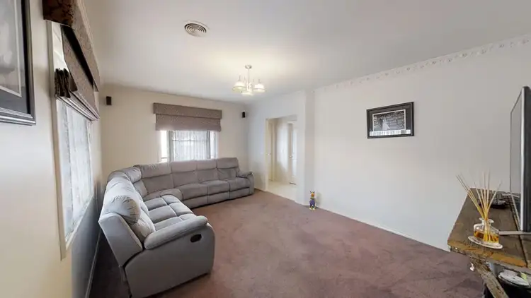 Second view of Homely house listing, 8 Moonah Court, Eaglehawk VIC 3556