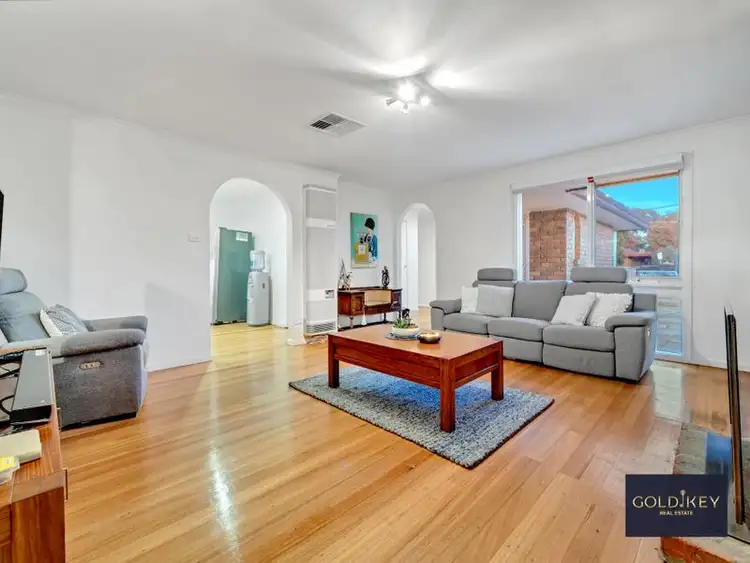 Fifth view of Homely house listing, 2 victor court, Melton South VIC 3338