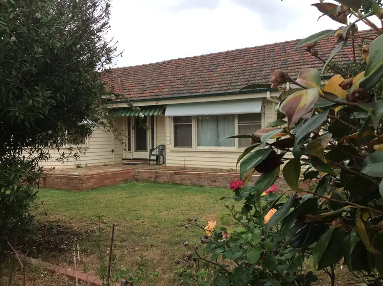 34 Echuca Road, Rochester VIC 3561