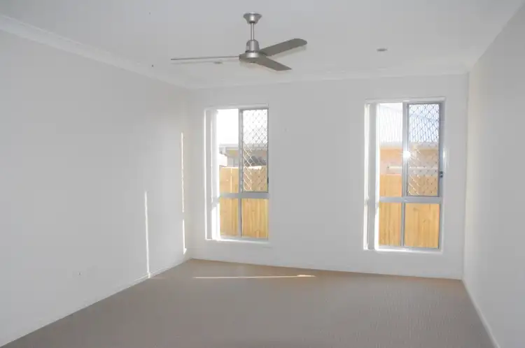 Seventh view of Homely house listing, 20 Samuel Court, Yamanto QLD 4305