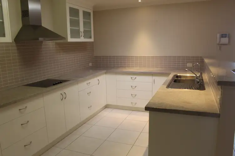 Fifth view of Homely townhouse listing, 4/553 - 555 Smollett Street, Albury NSW 2640