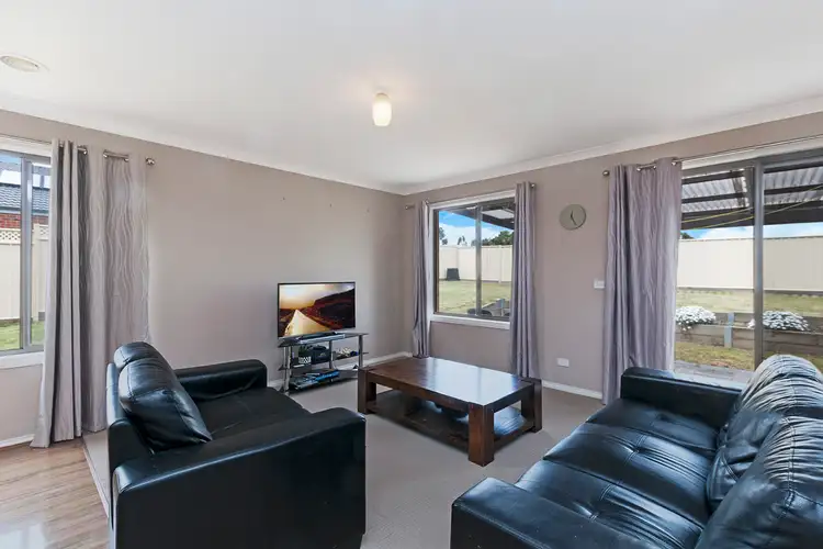 Fifth view of Homely house listing, 10 Handbury Boulevarde, Hamilton VIC 3300