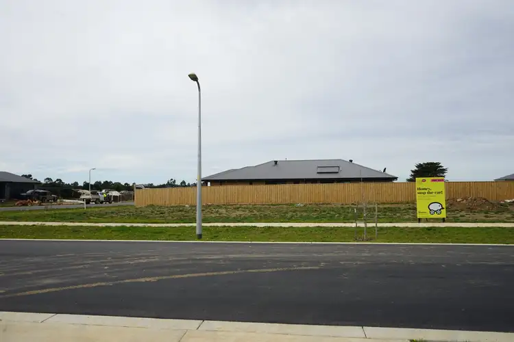 Lot 224 Autumn Views, Romsey VIC 3434