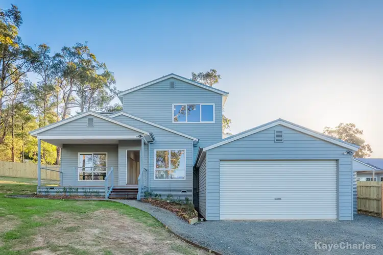 25 Naughton Street, Cockatoo VIC 3781