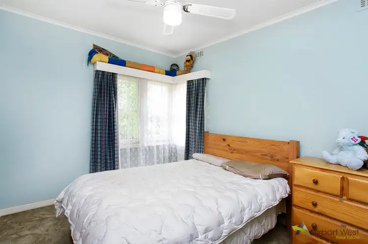 Sixth view of Homely house listing, 2 Etzel Street, Airport West VIC 3042