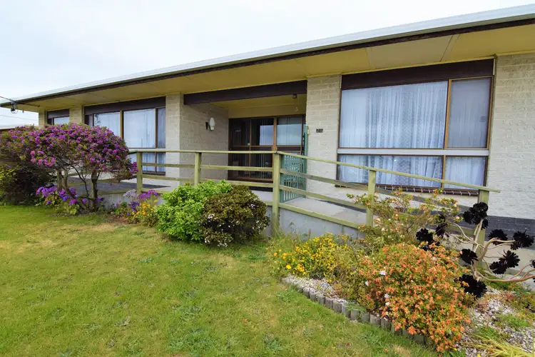 28 Simpson Street, Somerset TAS 7322