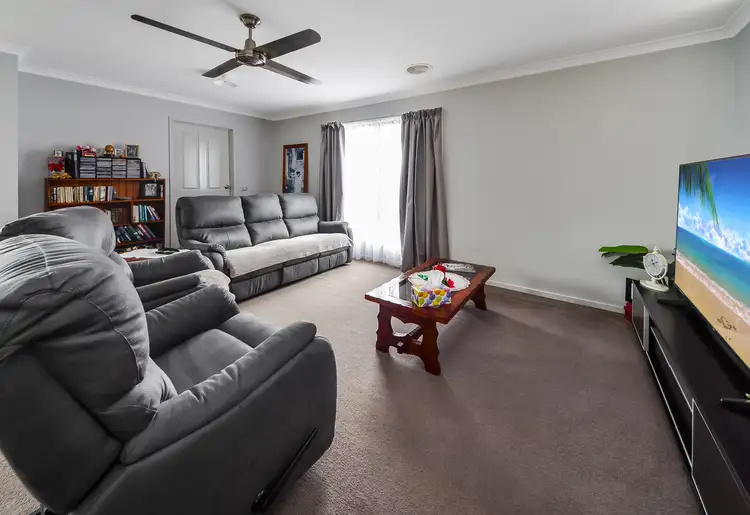 Fourth view of Homely house listing, 2 Tareel Court, Portland VIC 3305