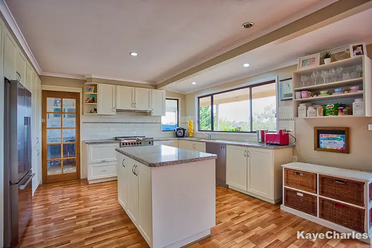 Fourth view of Homely house listing, 7 Camley Court, Berwick VIC 3806