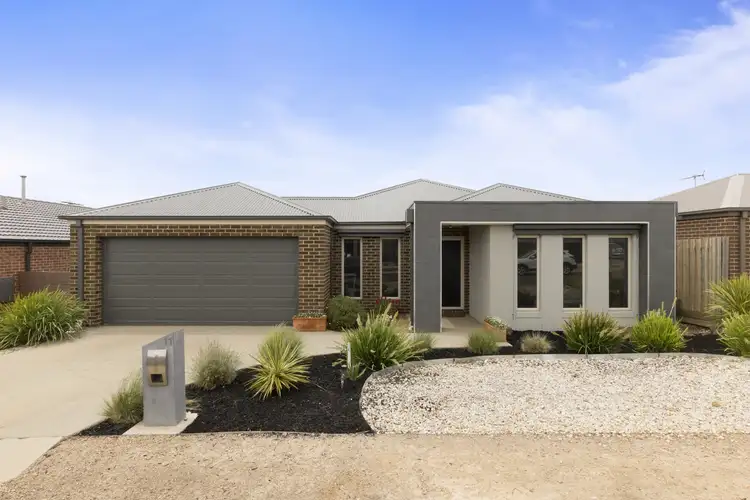 11 College  Square, Bacchus Marsh VIC 3340