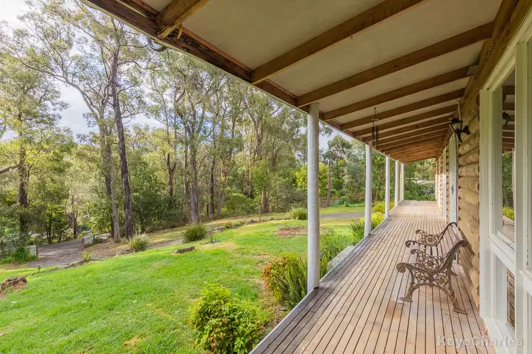 3 Vista Drive, Emerald VIC 3782