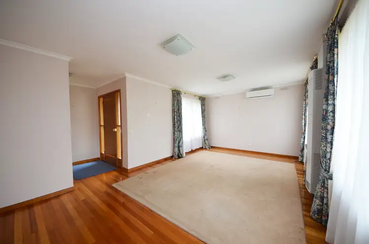 42 Waratah Crescent, Portland VIC 3305