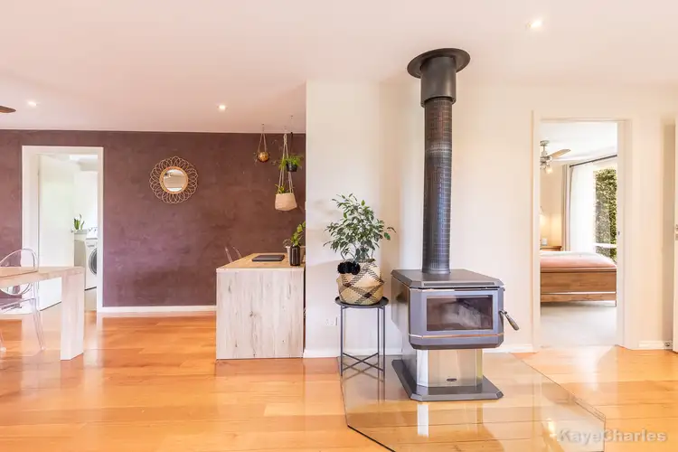 6 Christians Avenue, Emerald VIC 3782