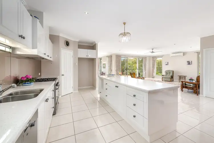 13 Ben Dally Drive, Helensvale QLD 4212