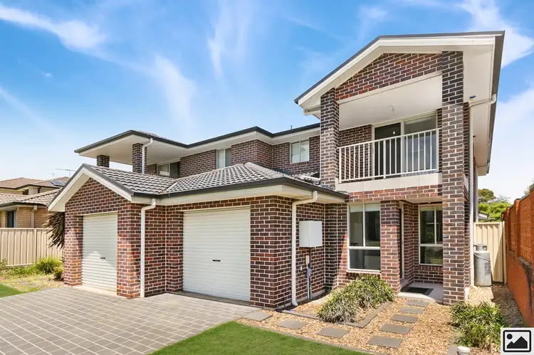 8 Edward st, Macquarie Fields NSW 2564