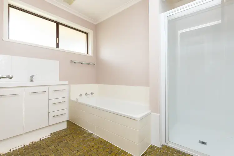 Fourth view of Homely unit listing, 4/16 - 18 Princes Highway, Sale VIC 3850