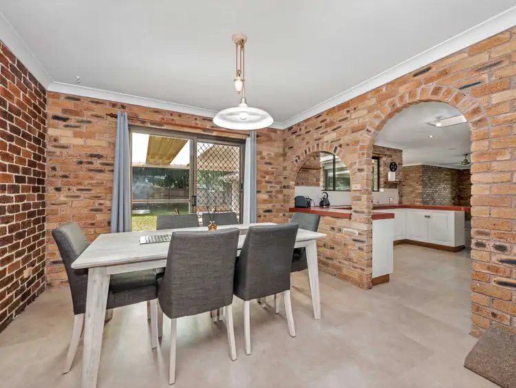 Sixth view of Homely house listing, 4 Kulgun Court, Ocean Shores NSW 2483
