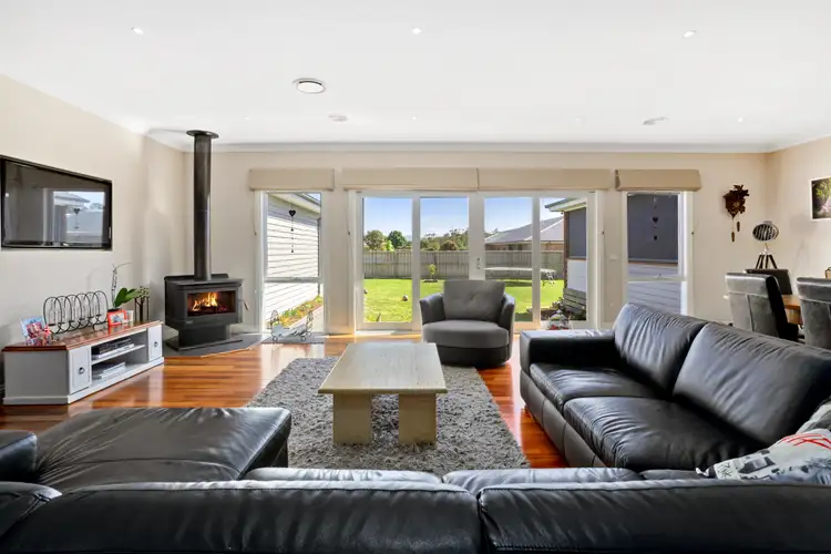 Sixth view of Homely house listing, 34 Amberly Drive, Drouin VIC 3818