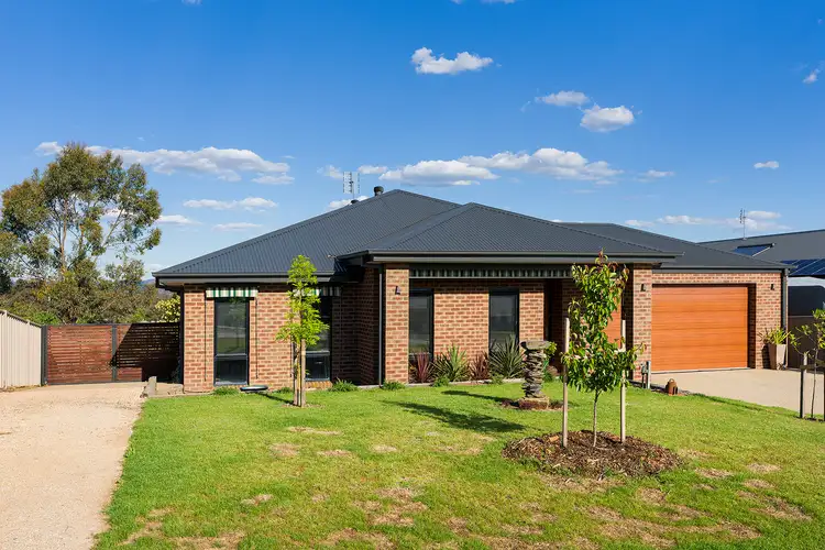 22 Phyllis Crescent, Castlemaine VIC 3450