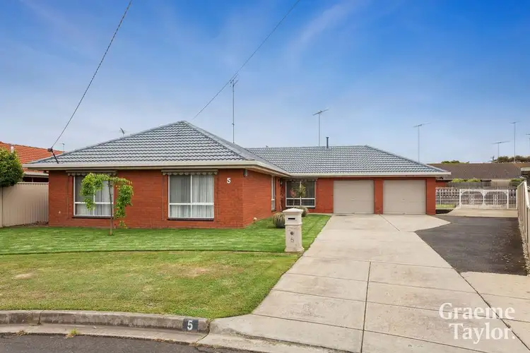5 McGill Court, St Albans Park VIC 3219