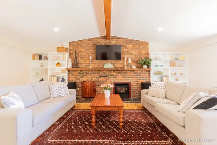 5 Marks Lane, Emerald VIC 3782