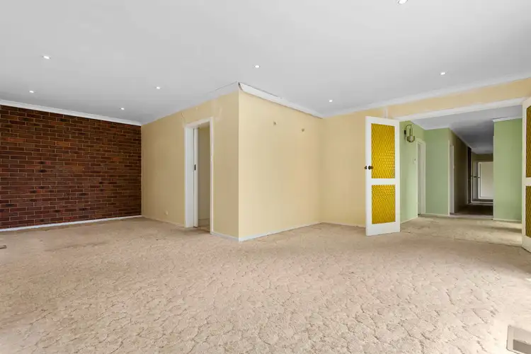 Fourth view of Homely house listing, 4 Linton Court, Berwick VIC 3806