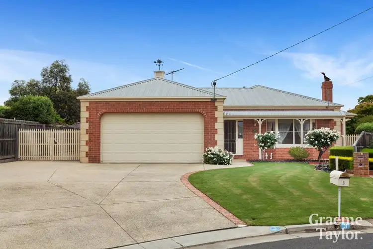 3 Donnington Court, Highton VIC 3216