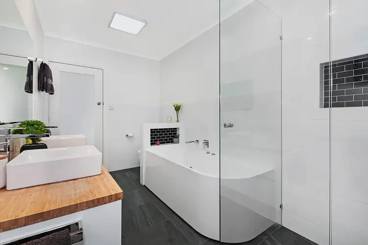 Sixth view of Homely house listing, 183 Rippon Road, Hamilton VIC 3300