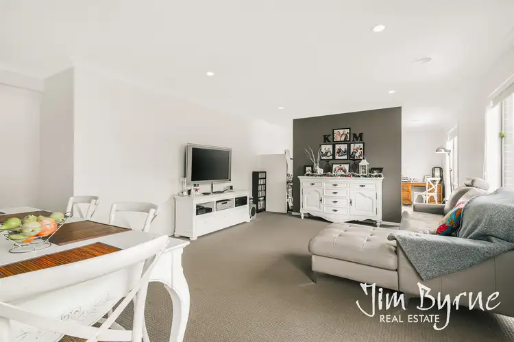 Fourth view of Homely house listing, 15 ELWOOD AVENUE, Pakenham VIC 3810