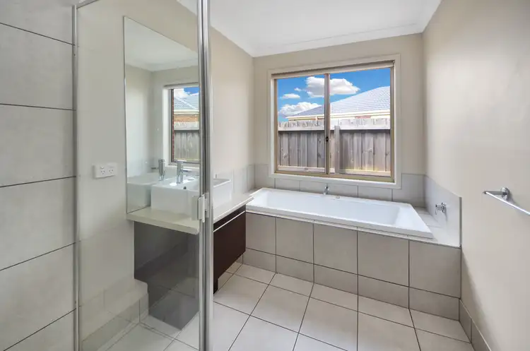 Fifth view of Homely house listing, 4 Victory Court, Portland VIC 3305