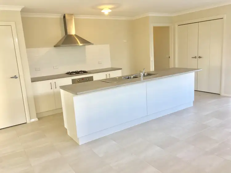 5/110 Greta Drive, Lavington NSW 2641