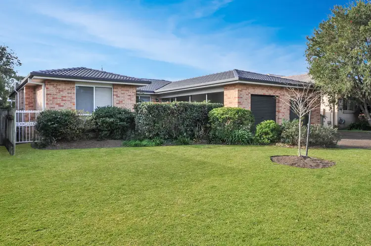 33 Lyrebird Drive, Nowra NSW 2541