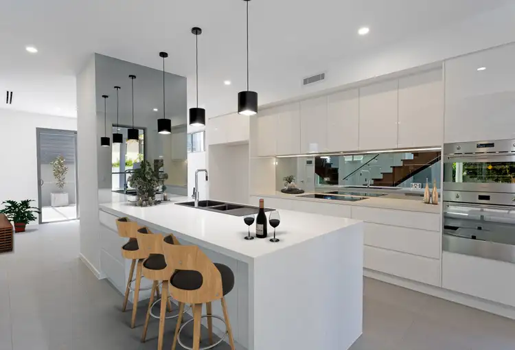 Sixth view of Homely house listing, 2E OSBOURNE STREET, Scarborough QLD 4020
