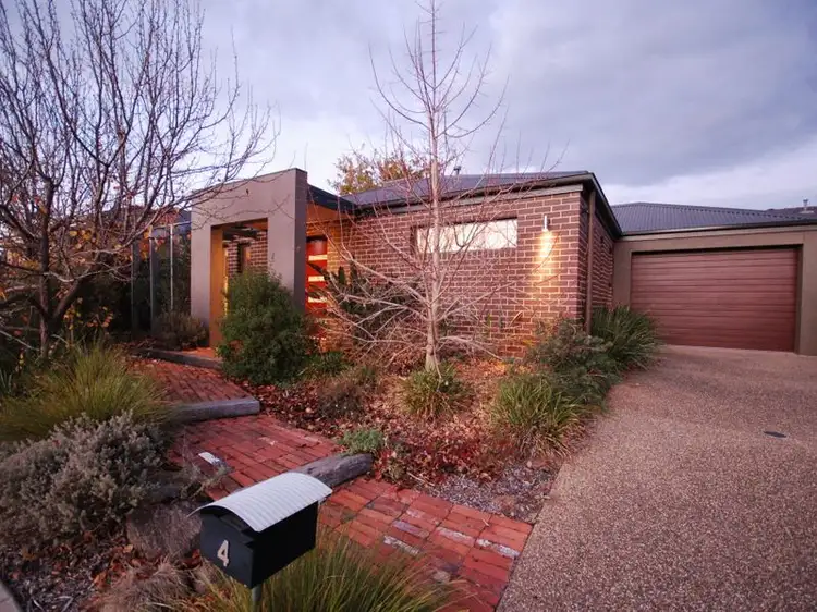 Main view of Homely townhouse listing, 4 Bevington Bend, Lavington NSW 2641