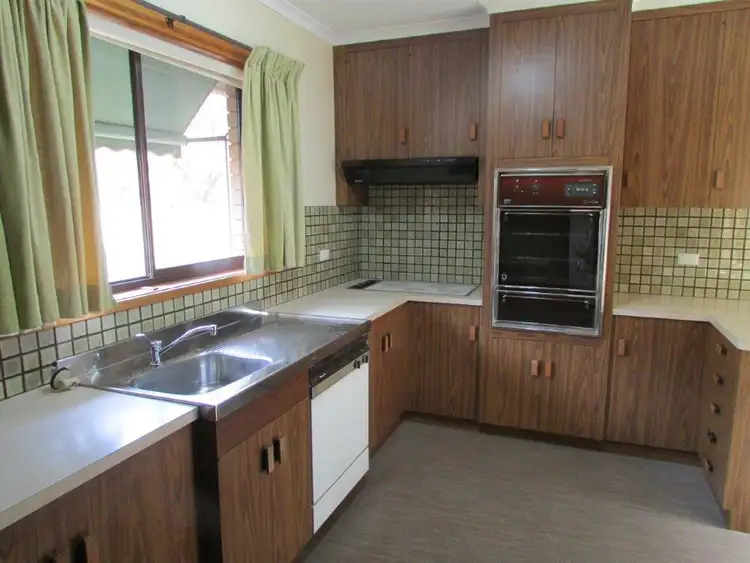 Seventh view of Homely house listing, 3 Fong Tong Avenue, Warracknabeal VIC 3393