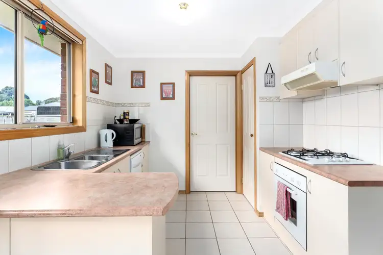 Second view of Homely unit listing, 4/3 Gumleaf Place, Drouin VIC 3818
